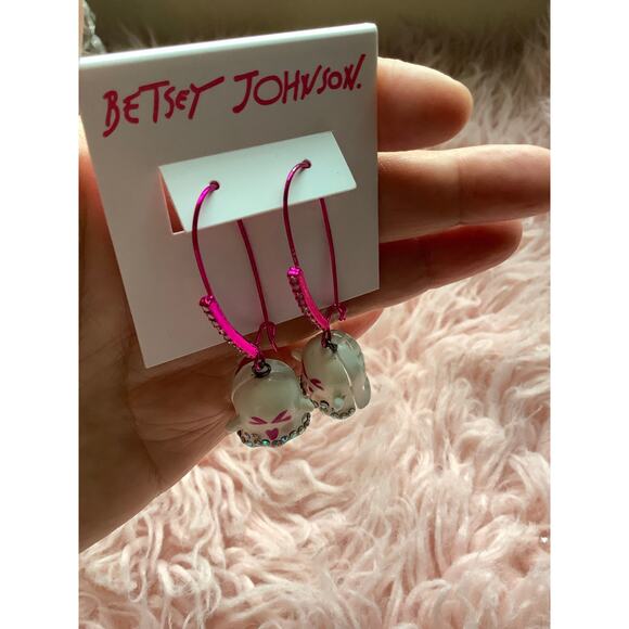 New with tag 🏷️ Betsey Johnson earrings ghost 👻 - Picture 2 of 7